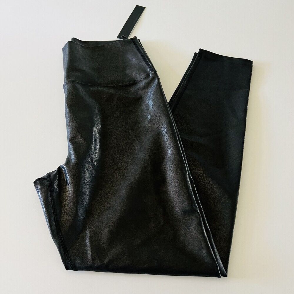 CARBON38 Solid Black Regular Rise Full-Length Leggings in Takara Shine - XL